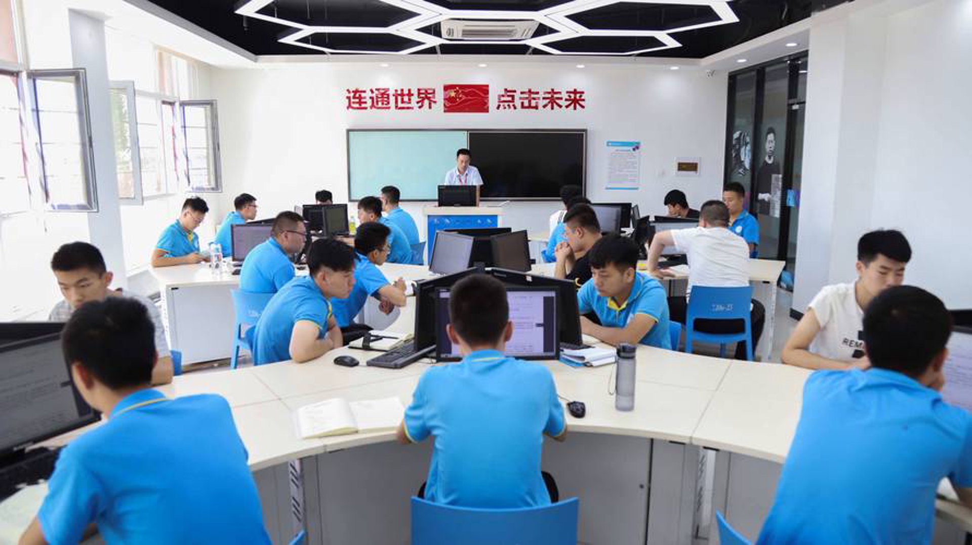 语曦雅网络